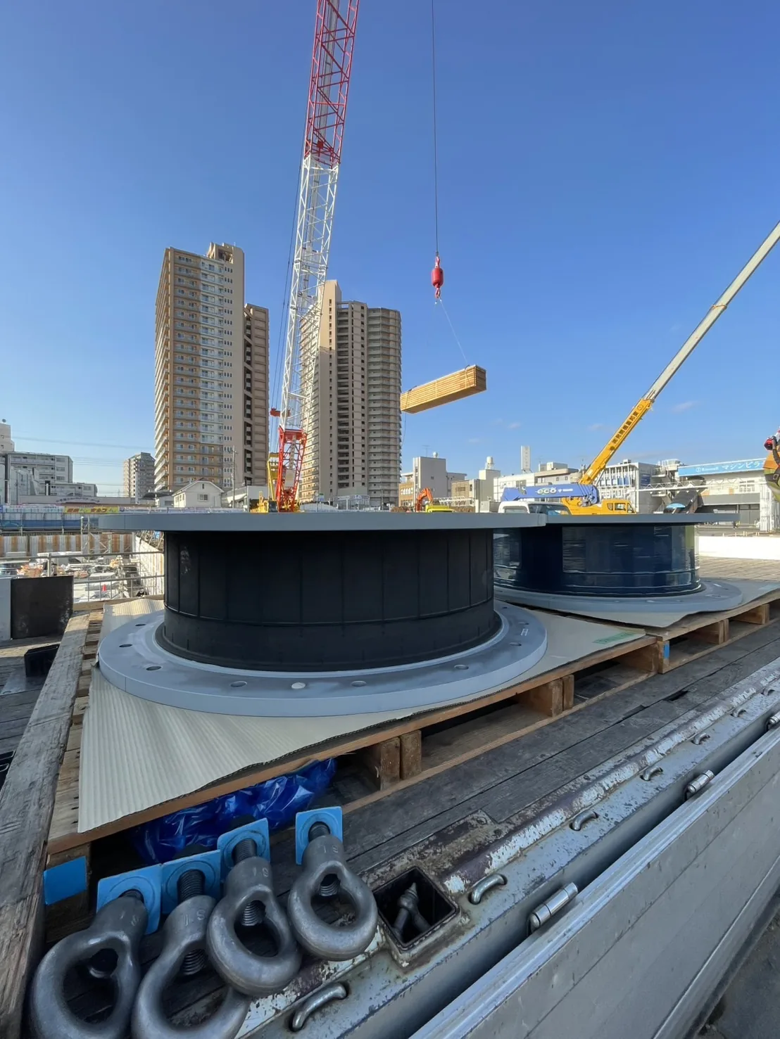 免震工事の施工現場 2